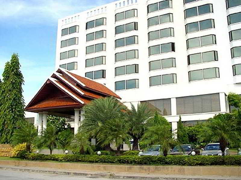Laithong Hotel Убонратчатхани Экстерьер фото